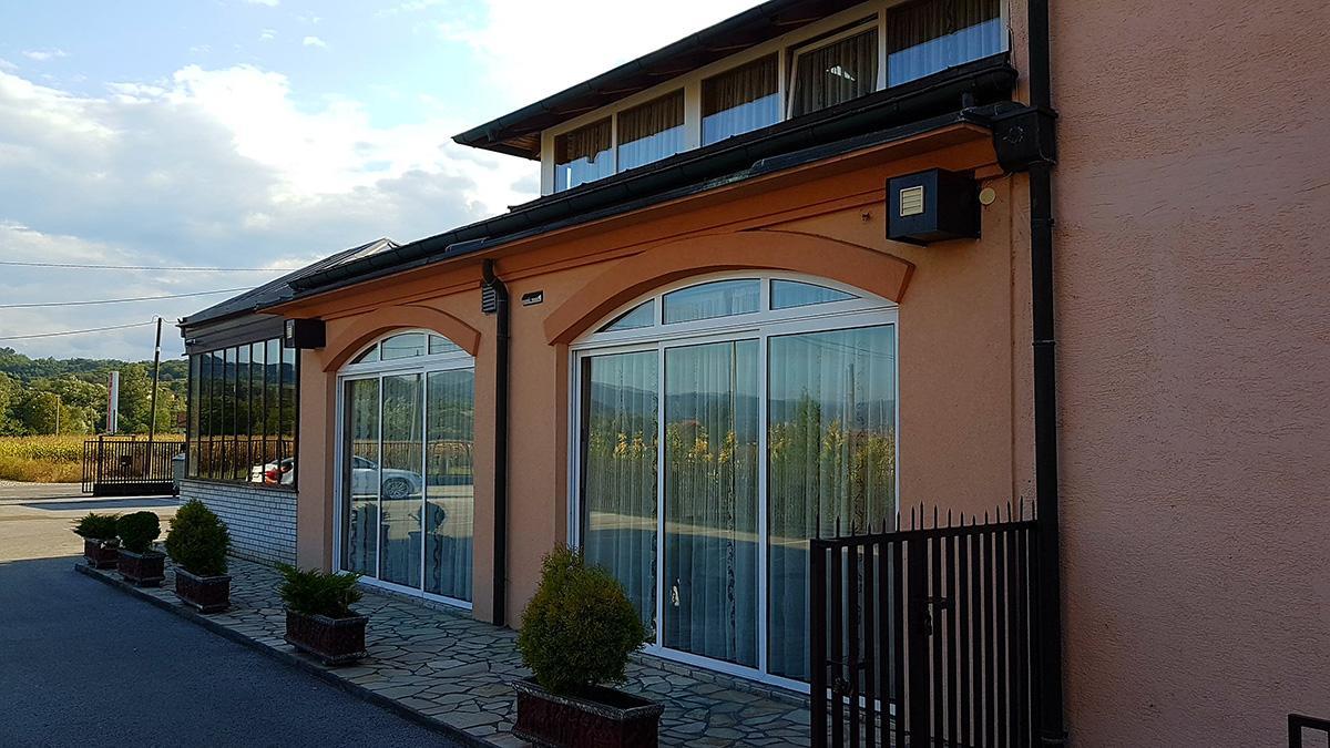 Gostionica Lazic Hotell Zvornik Eksteriør bilde